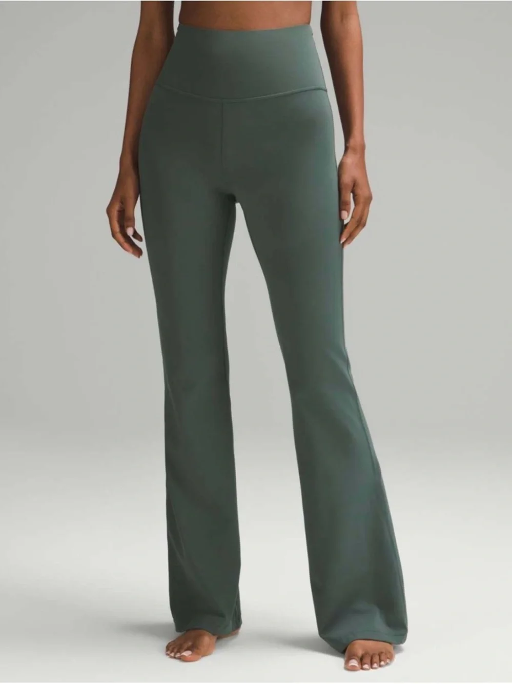 Lululemon Groove SHR Flare Pant Size 4 Dark Forest